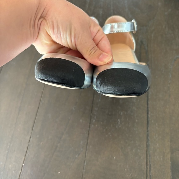 J. Crew Millie Women's Silver Cap Toe Mary‎ Jane Heels Size 5 - Picture 7 of 10